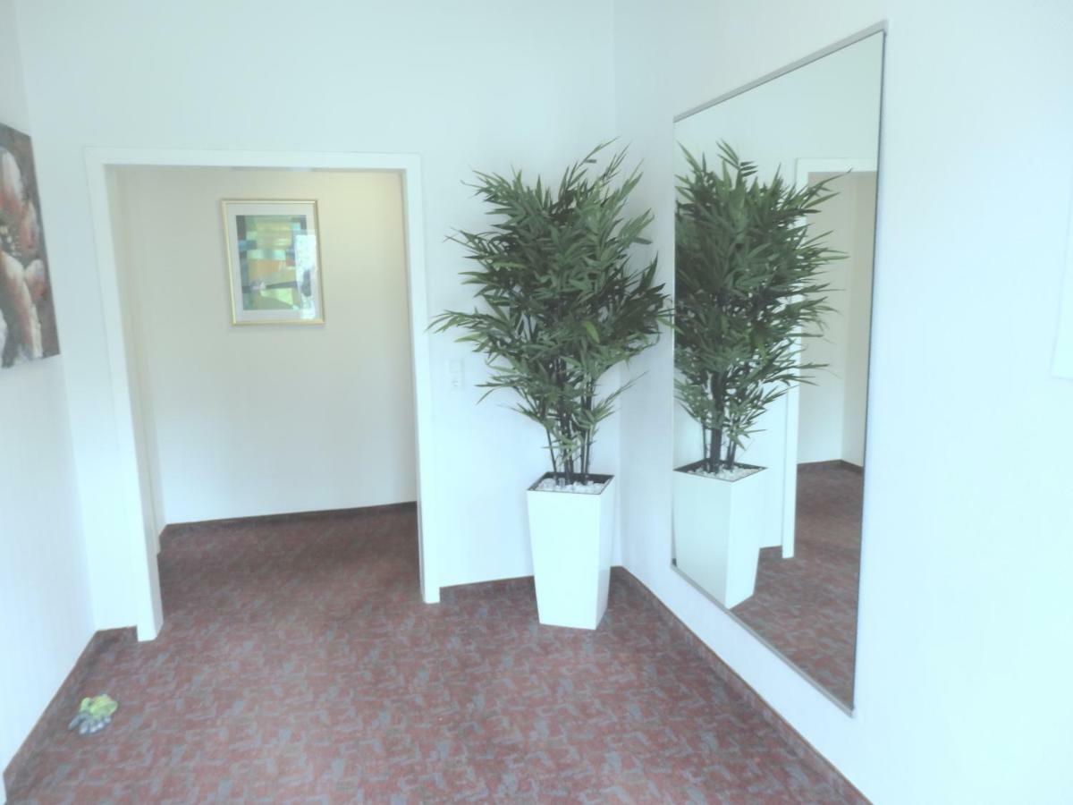 Hotel Zur Saale à Weißenfels Extérieur photo