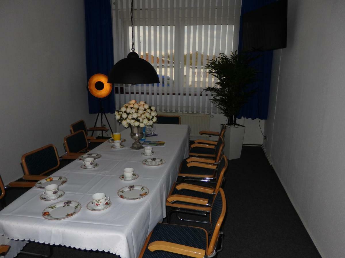 Hotel Zur Saale à Weißenfels Extérieur photo