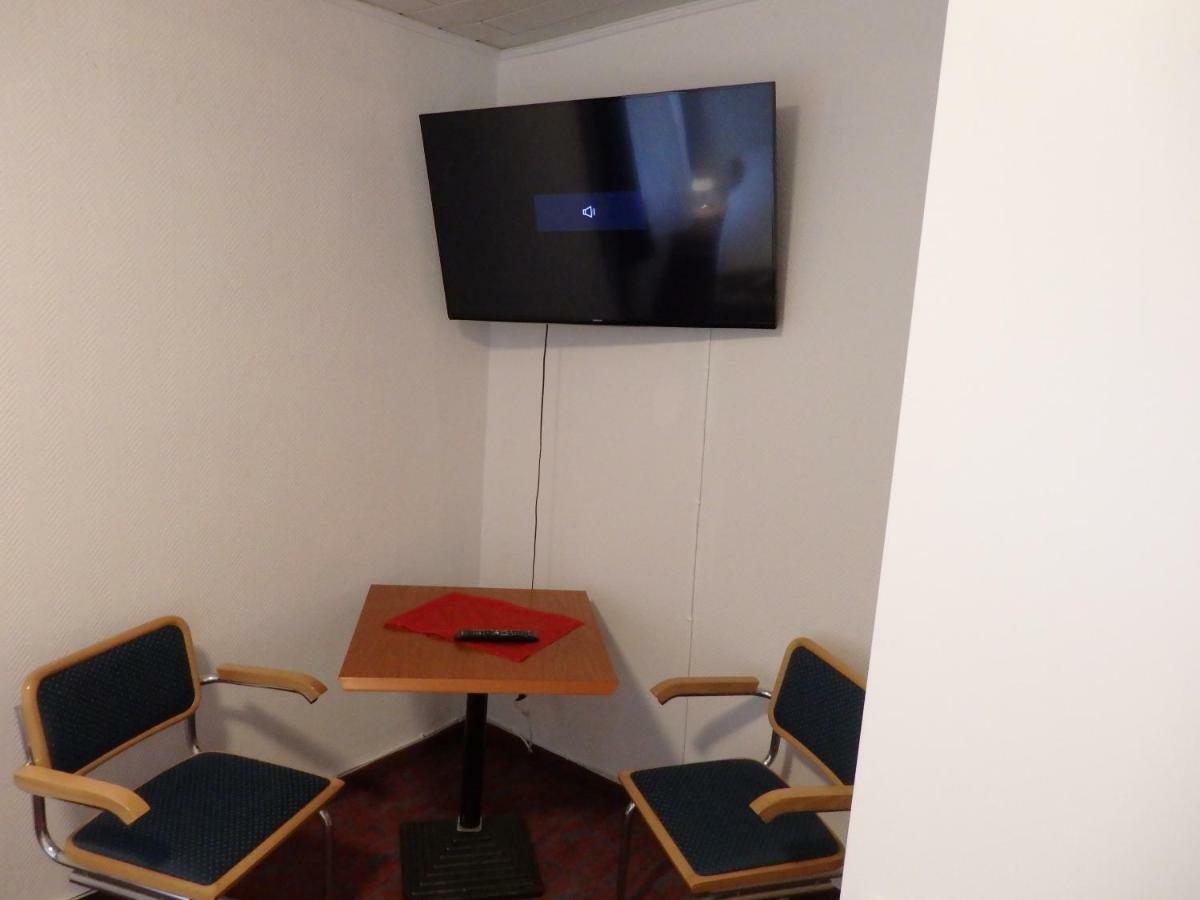 Hotel Zur Saale à Weißenfels Extérieur photo