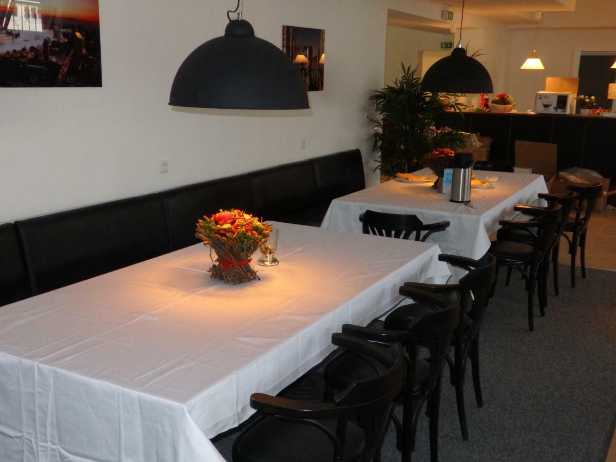 Hotel Zur Saale à Weißenfels Extérieur photo