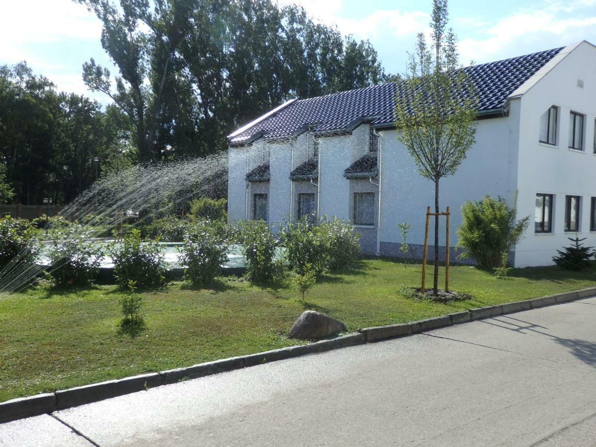 Hotel Zur Saale à Weißenfels Extérieur photo