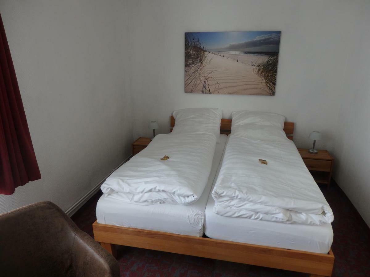 Hotel Zur Saale à Weißenfels Extérieur photo