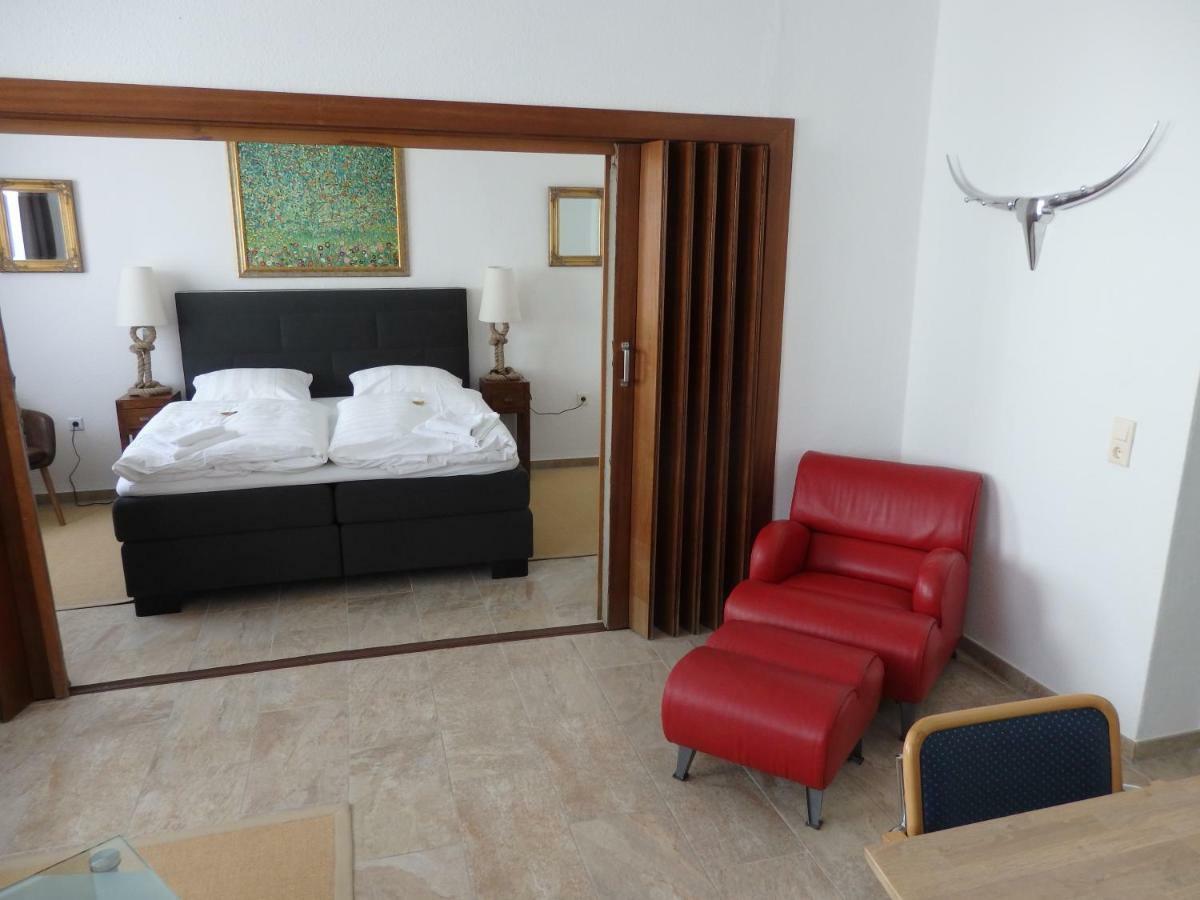 Hotel Zur Saale à Weißenfels Extérieur photo